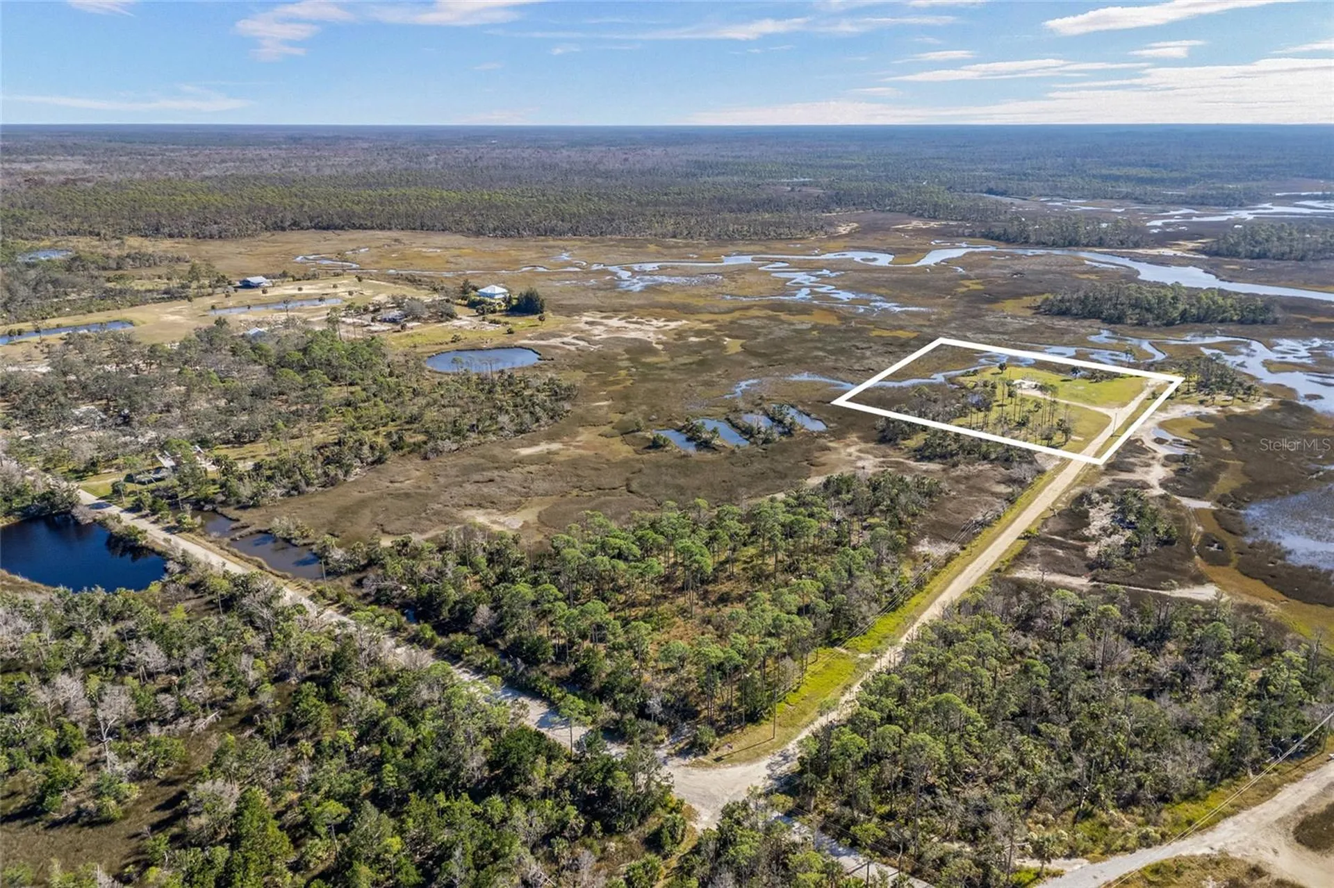 125 SW 284 Steinhatchee FL 32359