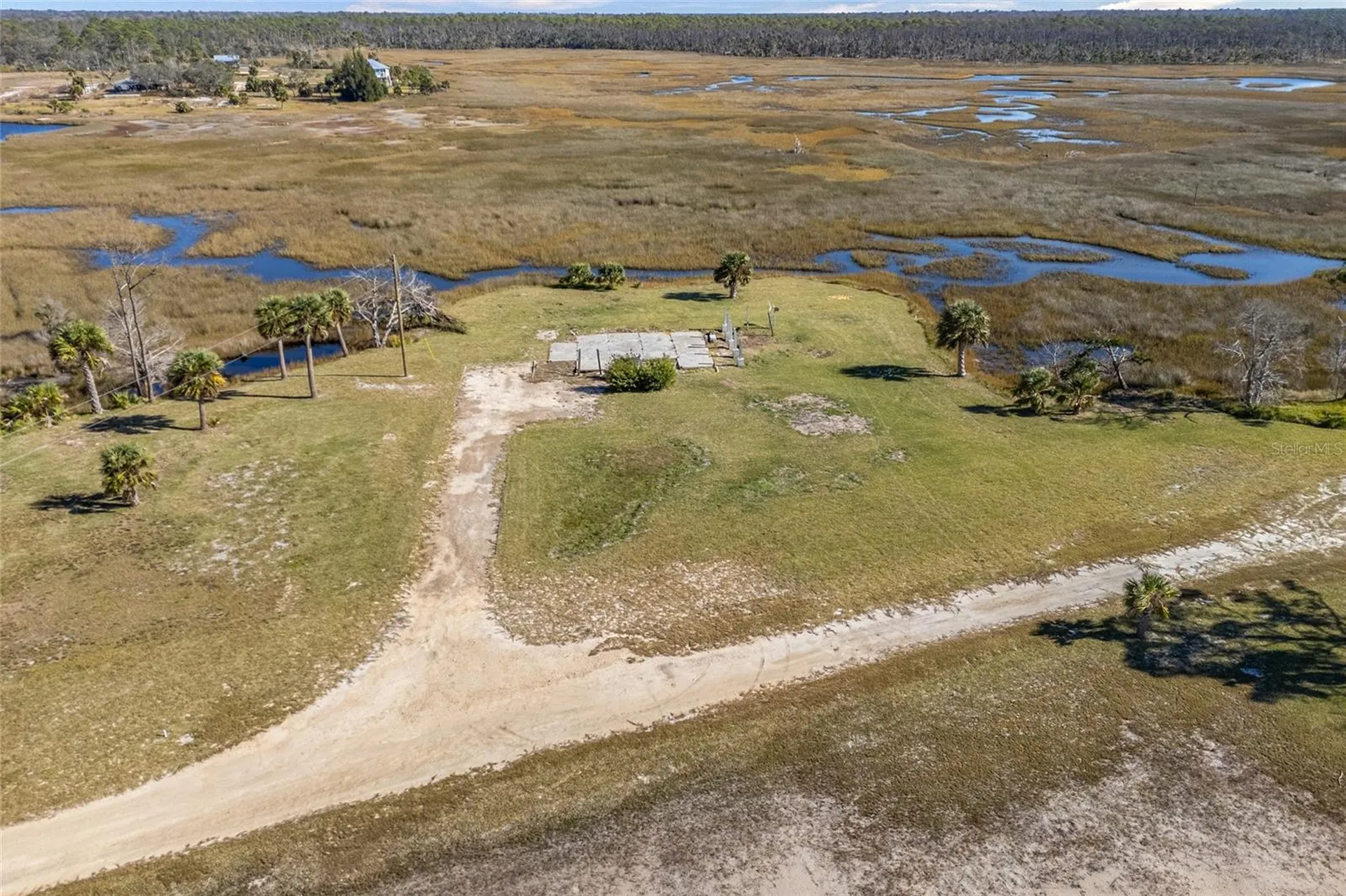 125 SW 284 Steinhatchee FL 32359