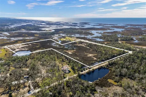 125 SW 284 Steinhatchee FL 32359