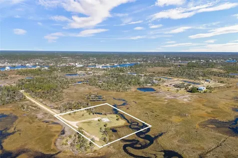 125 SW 284 Steinhatchee FL 32359