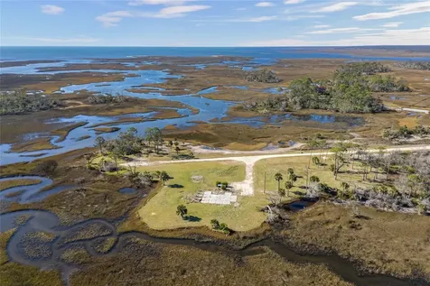 125 SW 284 Steinhatchee FL 32359