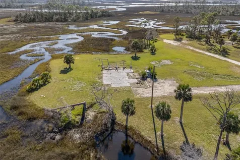 125 SW 284 Steinhatchee FL 32359