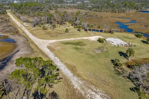 125 SW 284 Steinhatchee FL 32359