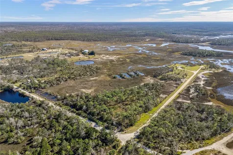 125 SW 284 Steinhatchee FL 32359