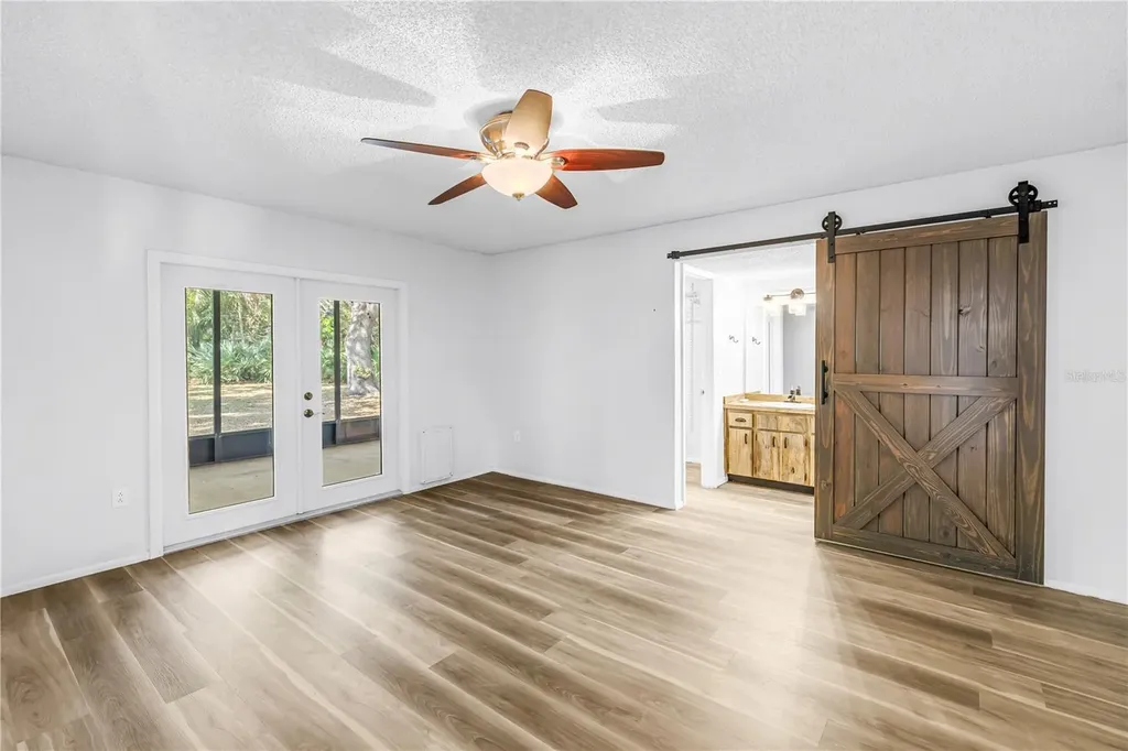 112 Meadowcross Drive Safety Harbor FL 34695