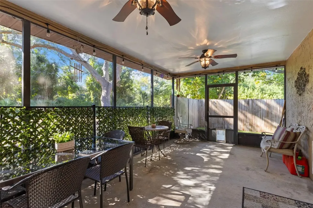 112 Meadowcross Drive Safety Harbor FL 34695