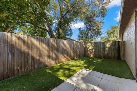 112 Meadowcross Drive Safety Harbor FL 34695
