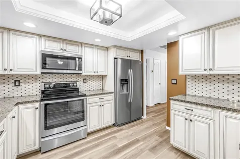 112 Meadowcross Drive Safety Harbor FL 34695