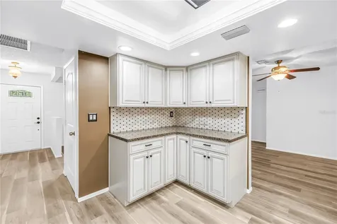 112 Meadowcross Drive Safety Harbor FL 34695