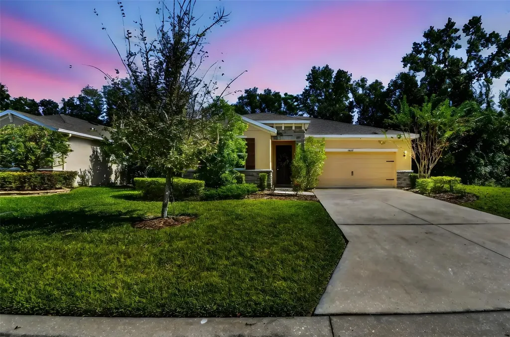 12322 Eastpointe Drive Dade City FL 33525