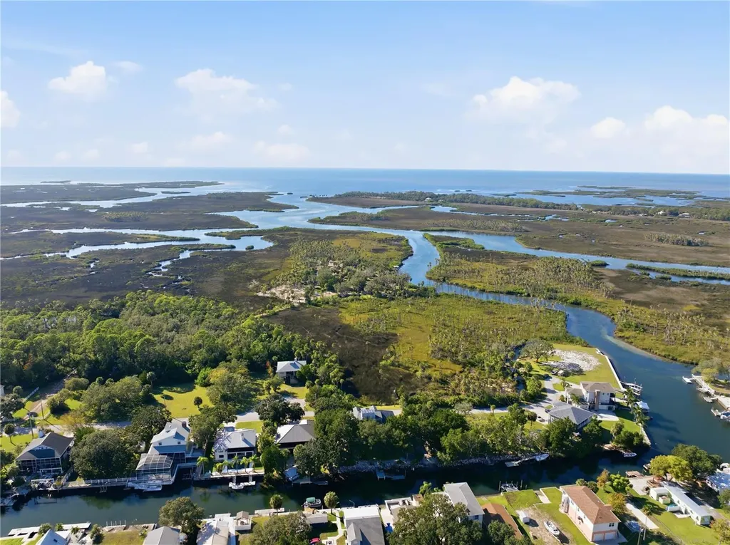00 Circle Drive Weeki Wachee FL 34607