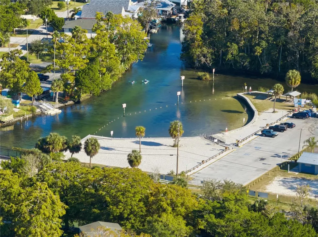 00 Circle Drive Weeki Wachee FL 34607