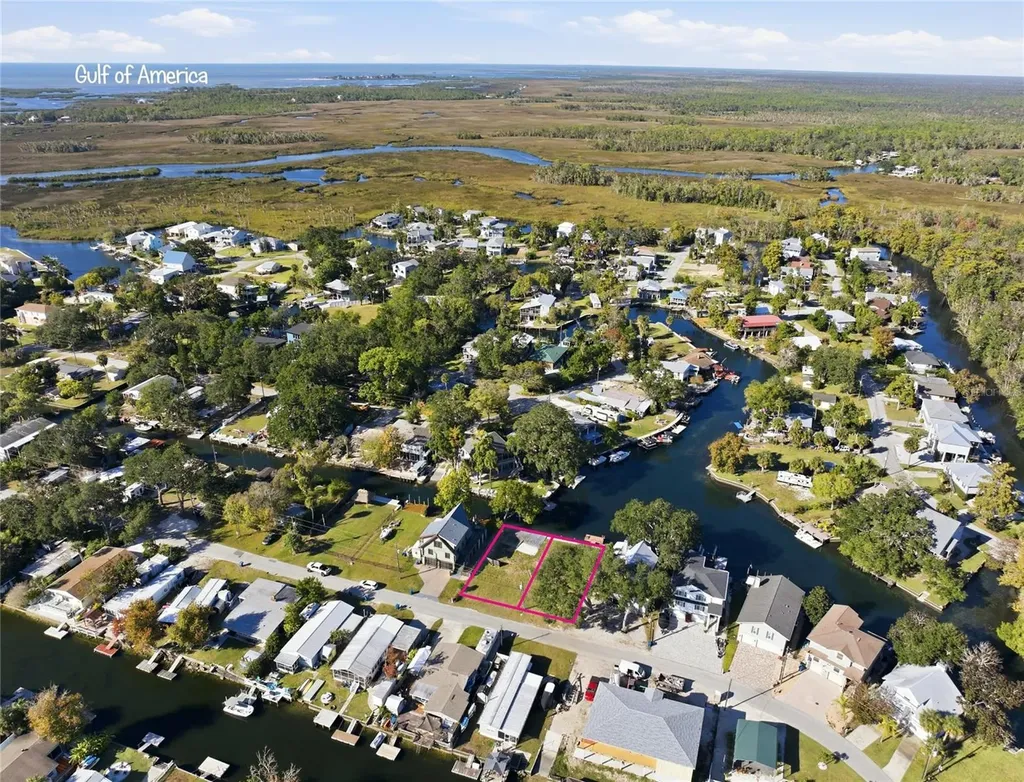 00 Circle Drive Weeki Wachee FL 34607
