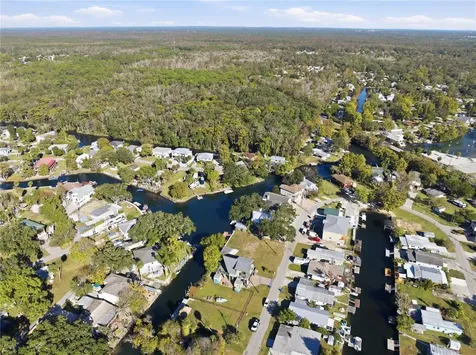 00 Circle Drive Weeki Wachee FL 34607