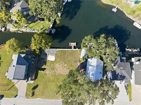 0 Circle Drive Weeki Wachee FL 34607