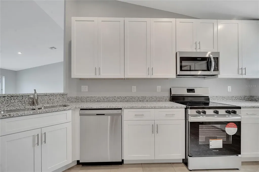 1120 Chesterfield Kissimmee FL 34758