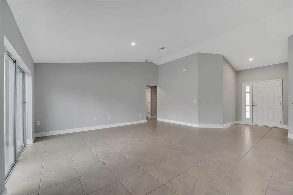 1120 Chesterfield Kissimmee FL 34758