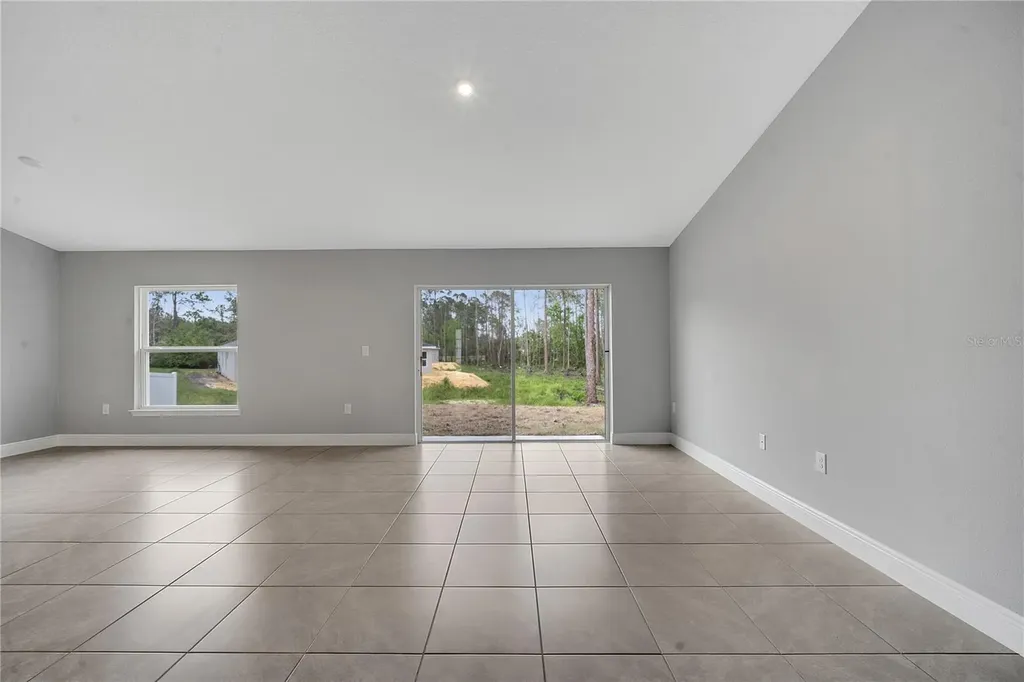 1120 Chesterfield Kissimmee FL 34758