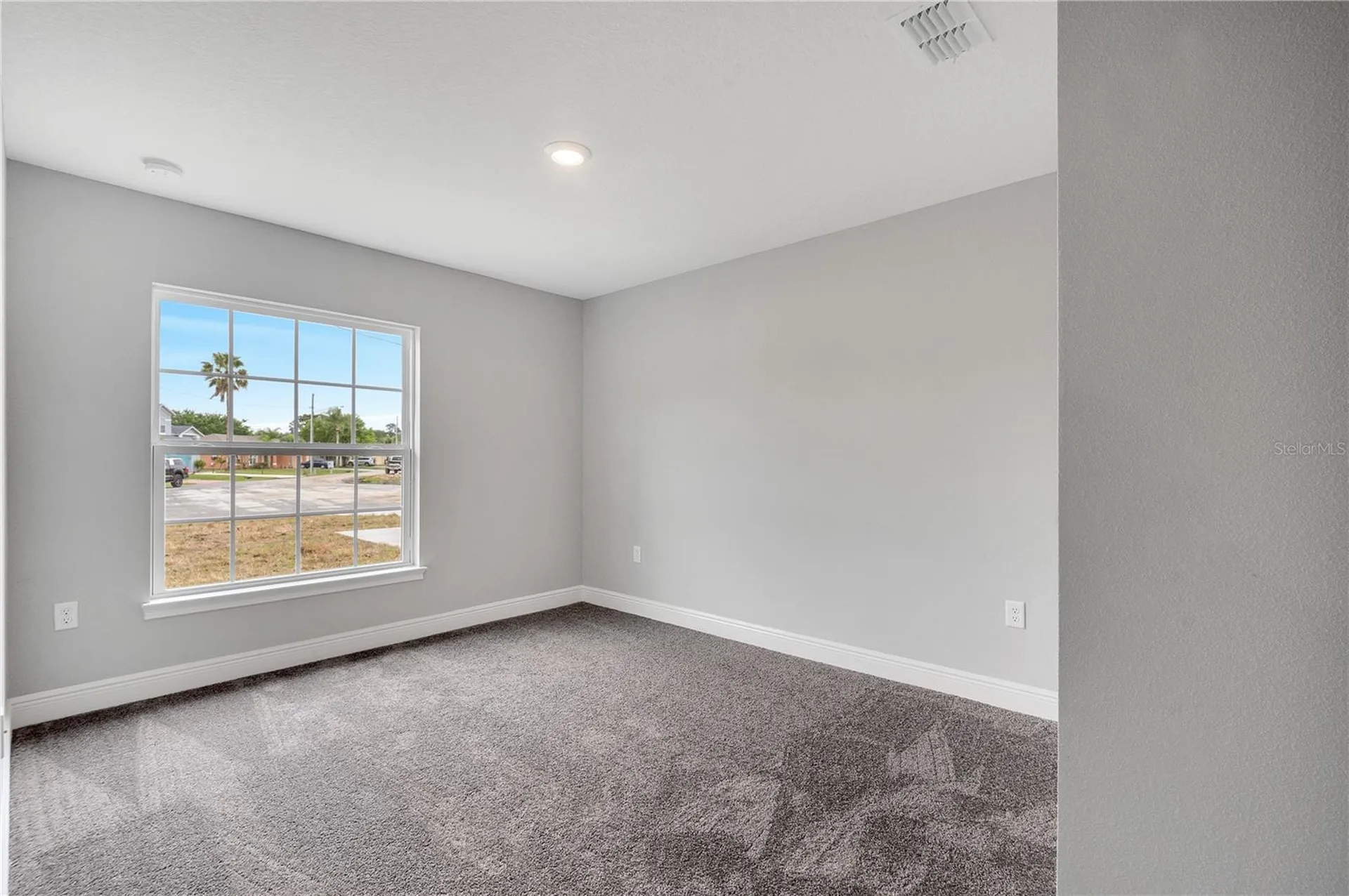 1120 Chesterfield Kissimmee FL 34758