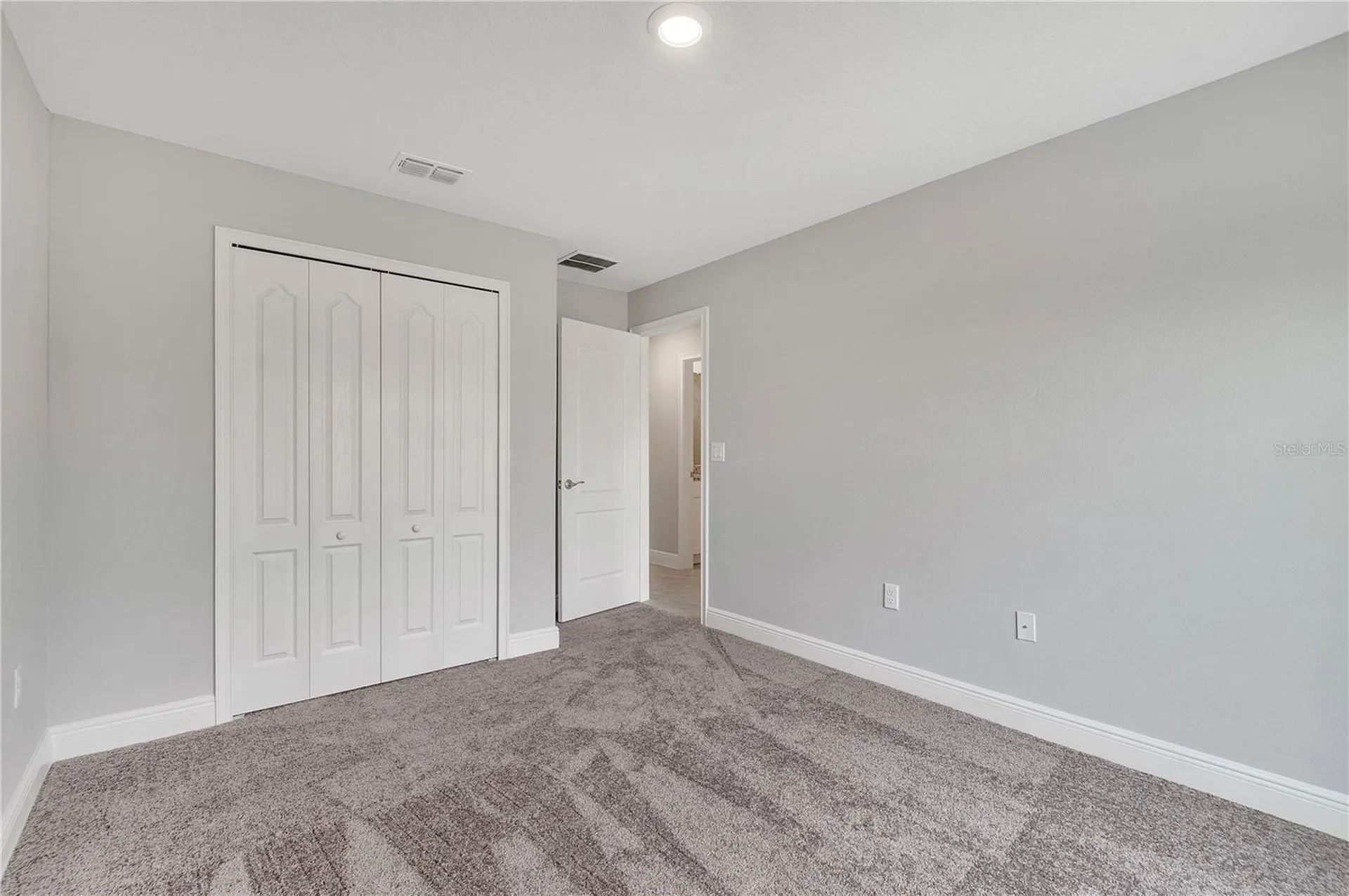 1120 Chesterfield Kissimmee FL 34758