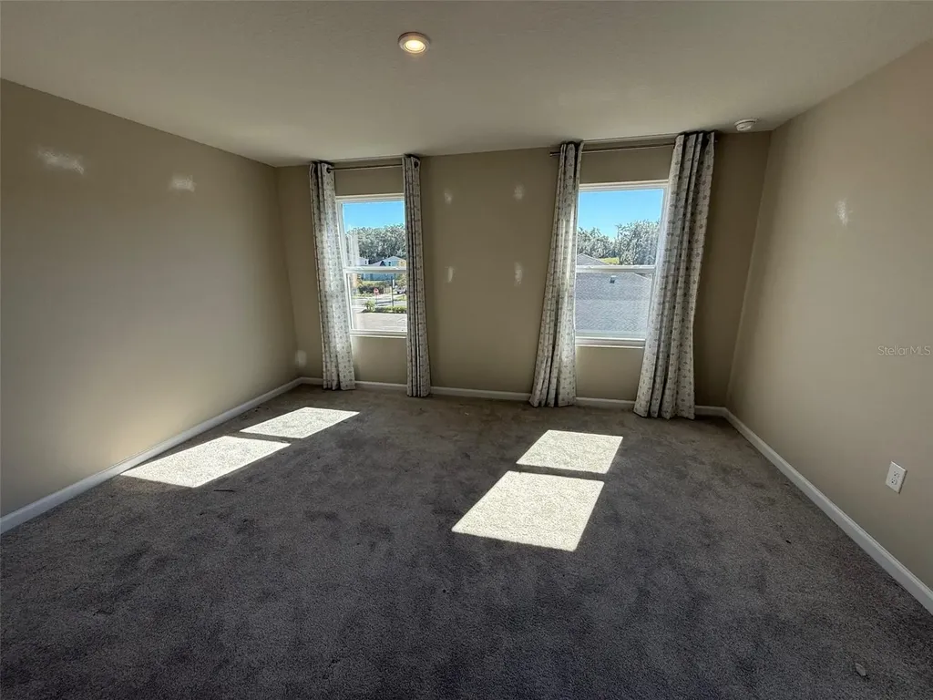 1198 Port Blue Way Lady Lake FL 32159