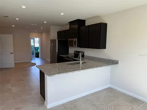 1198 Port Blue Way Lady Lake FL 32159