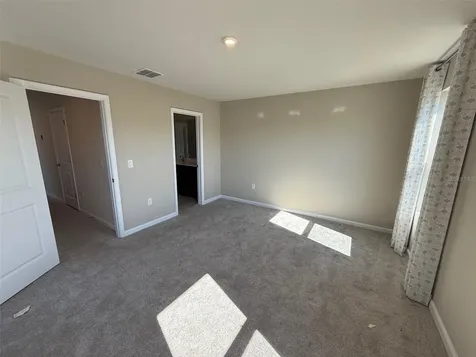 1198 Port Blue Way Lady Lake FL 32159
