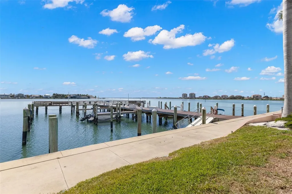 5220 Brittany Drive S St Petersburg FL 33715