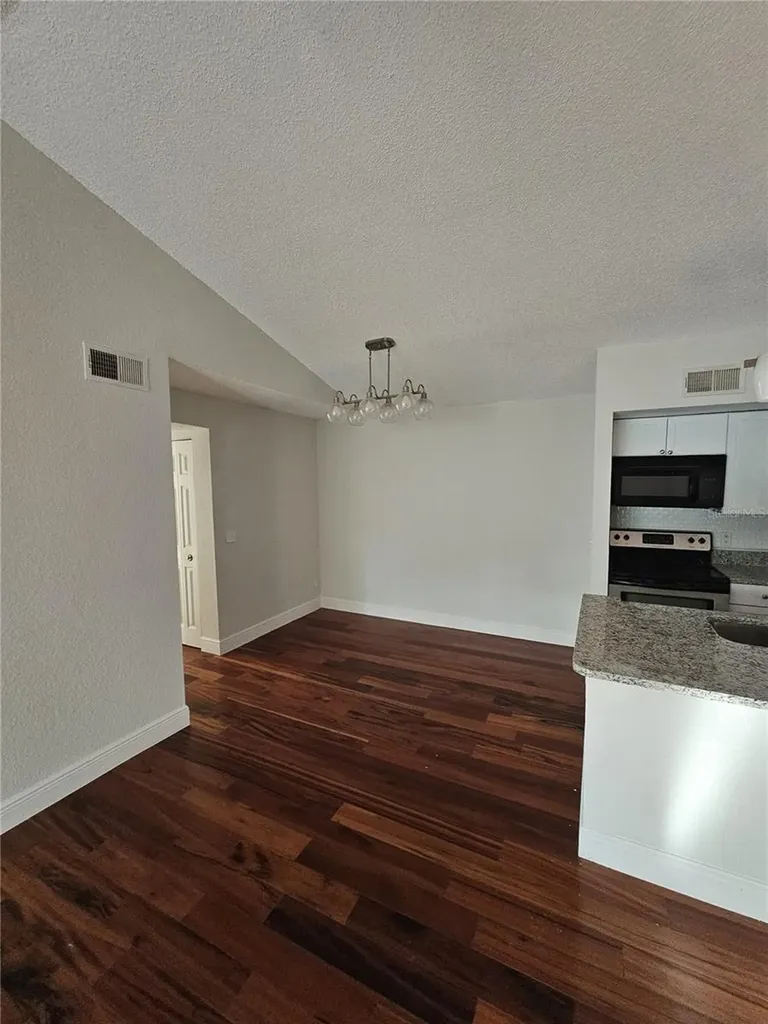 5132 Conroy Road Orlando FL 32811