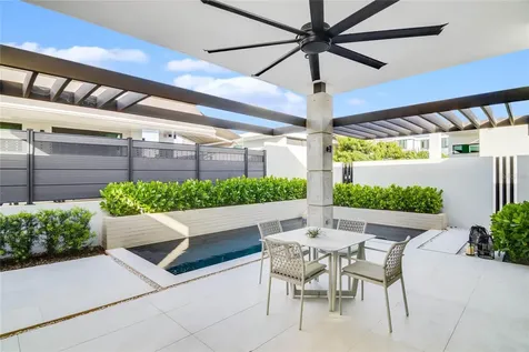 2 Ebro At Residences At Rio Bayamon PR 00956