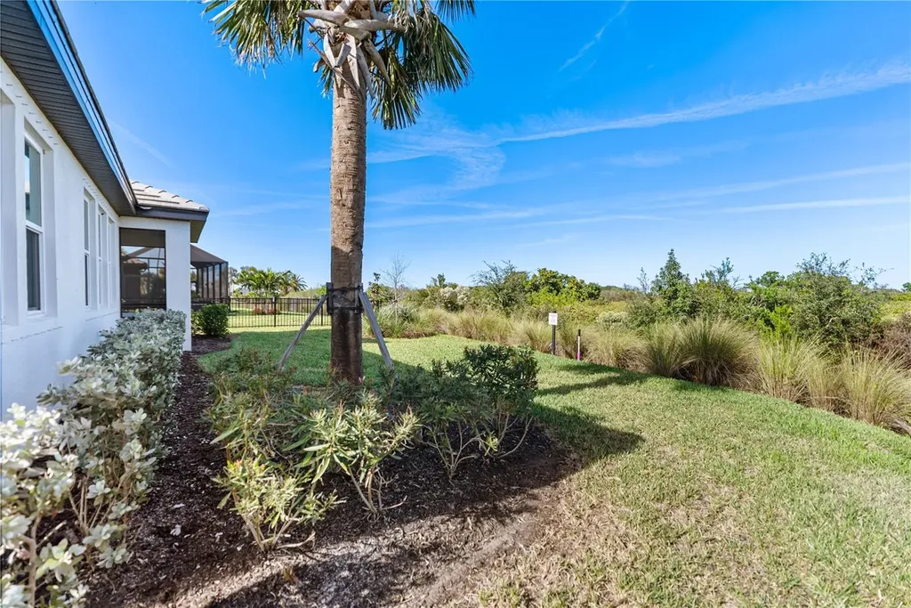 16743 Seraphic Trail Bradenton FL 34211