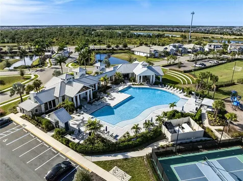 16743 Seraphic Trail Bradenton FL 34211