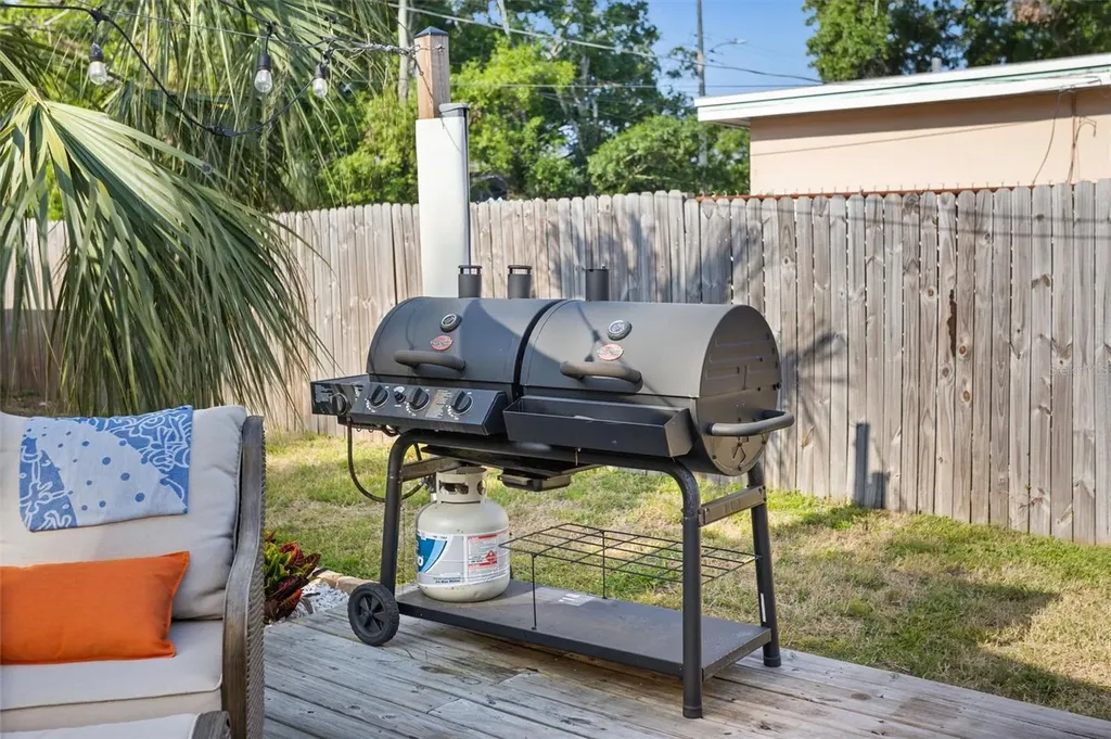 1018 55th Avenue N St Petersburg FL 33703