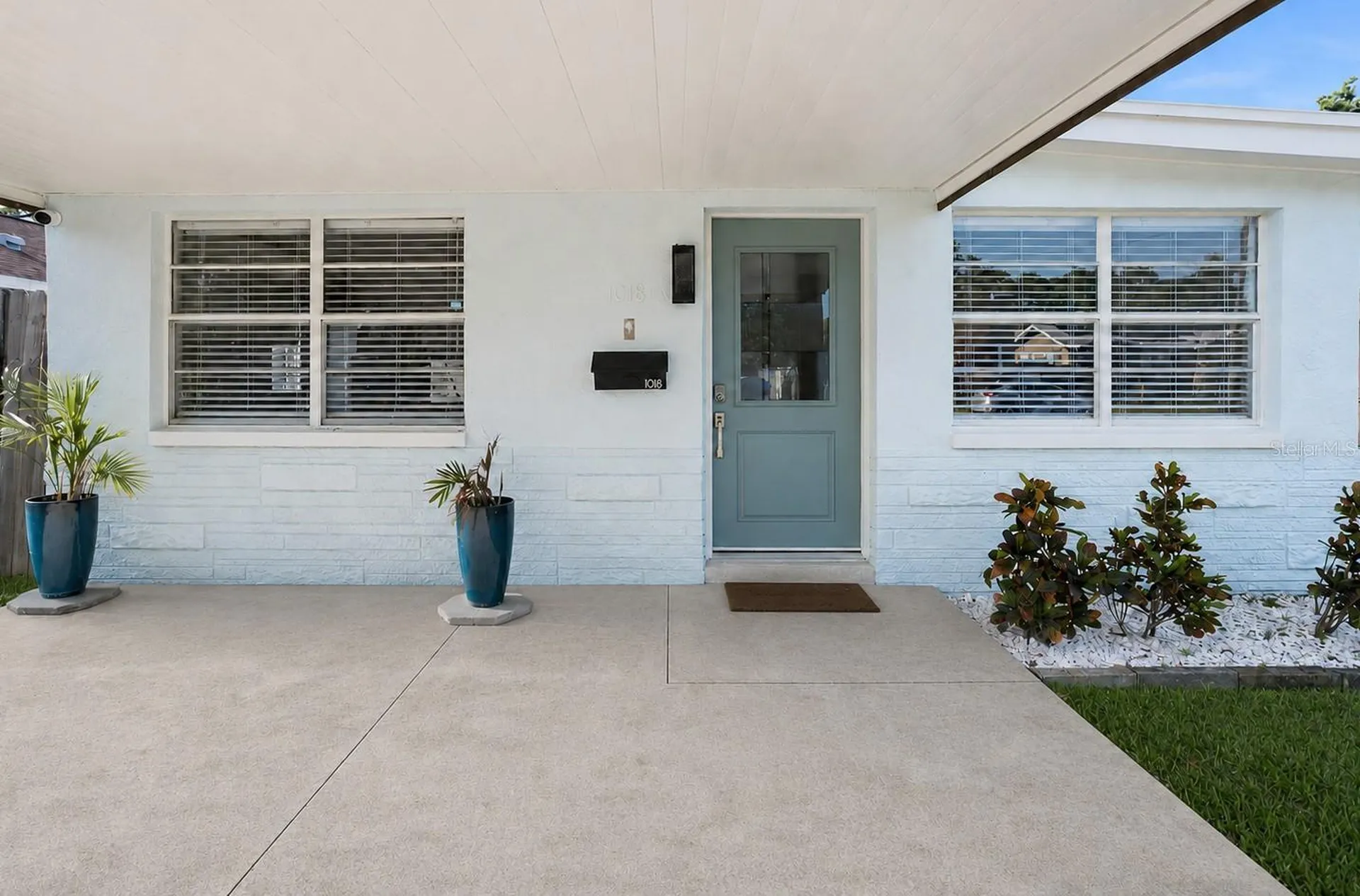 1018 55th Avenue N St Petersburg FL 33703
