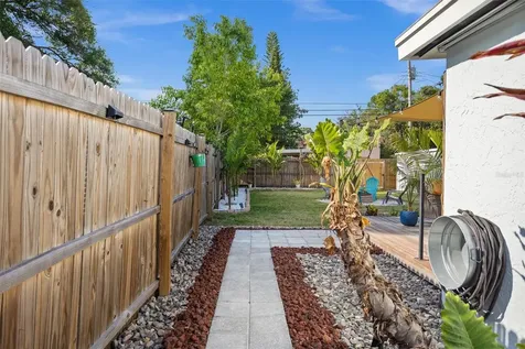 1018 55th Avenue N St Petersburg FL 33703