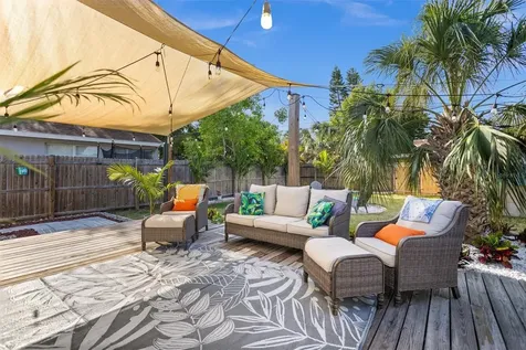 1018 55th Avenue N St Petersburg FL 33703