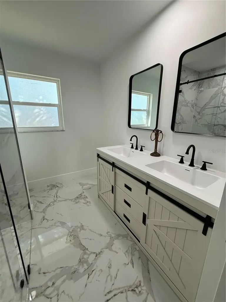 819 S Gondola Drive Venice FL 34293