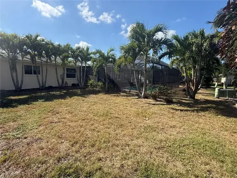 819 S Gondola Drive Venice FL 34293