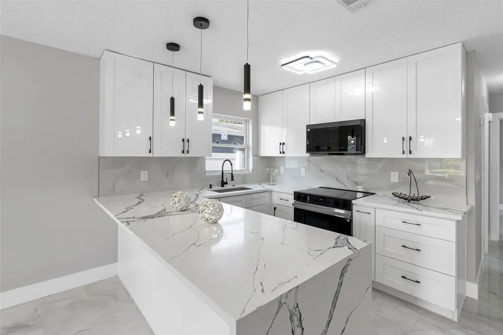 1861 Shore Acres Boulevard NE St Petersburg FL 33703