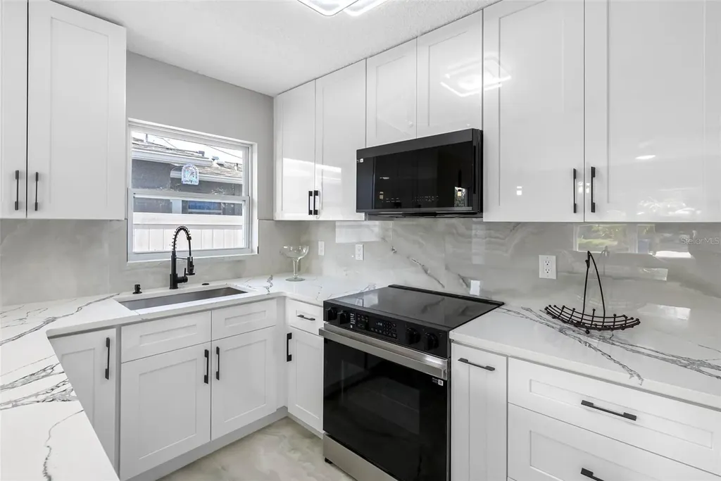 1861 Shore Acres Boulevard NE St Petersburg FL 33703