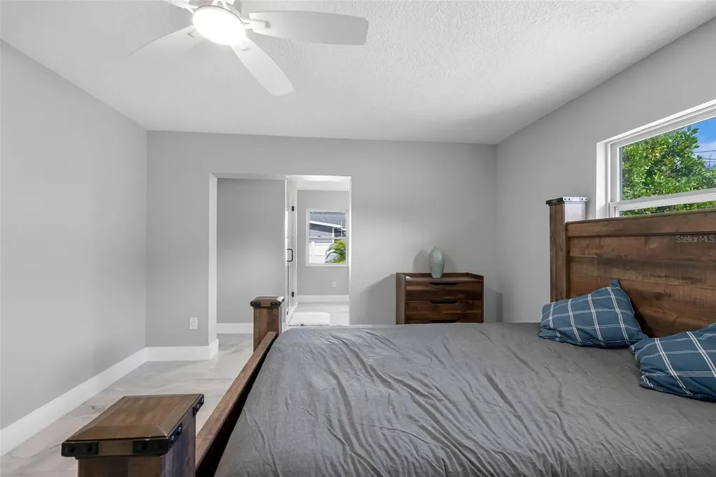 1861 Shore Acres Boulevard NE St Petersburg FL 33703