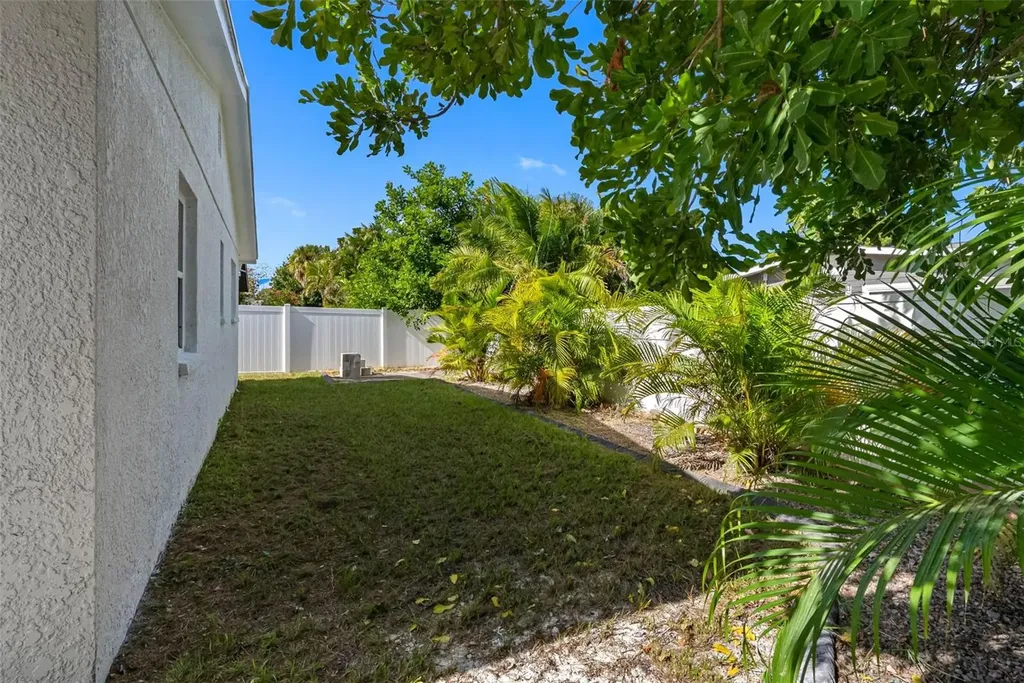 1861 Shore Acres Boulevard NE St Petersburg FL 33703