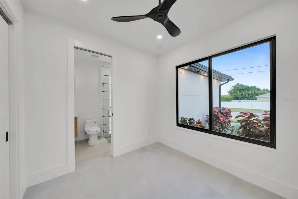 836 SW 36th Terrace Cape Coral FL 33914