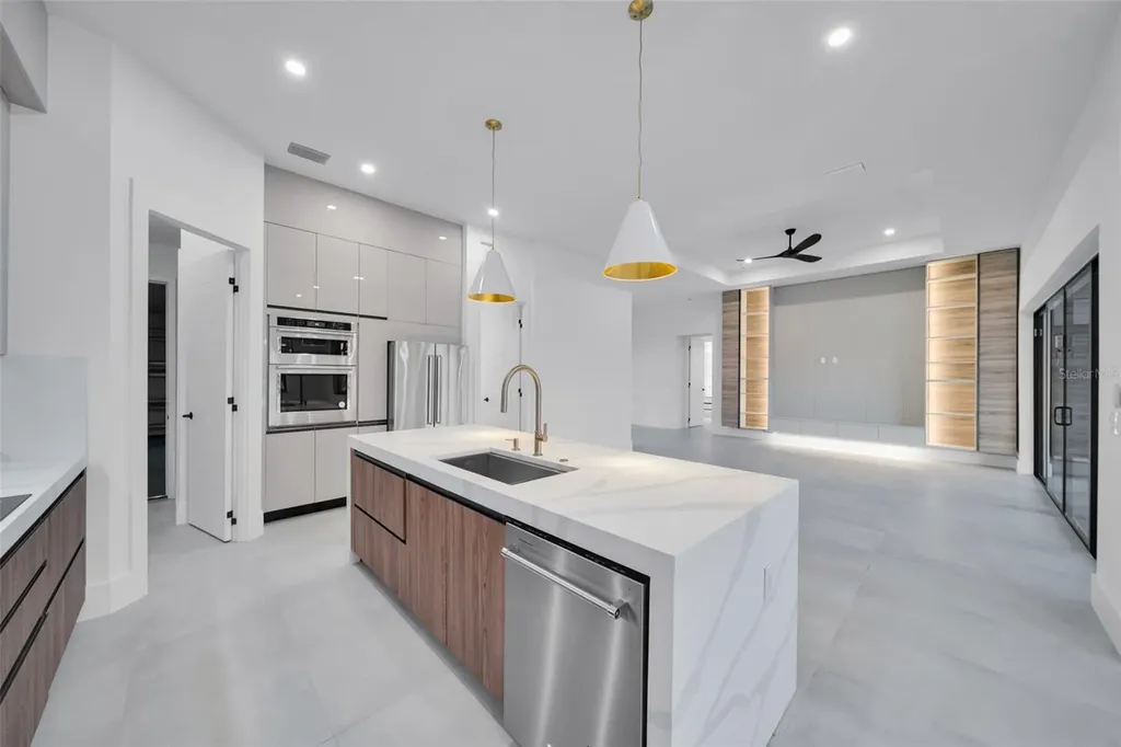 836 SW 36th Terrace Cape Coral FL 33914