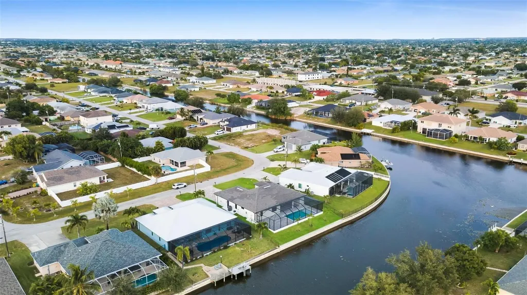 836 SW 36th Terrace Cape Coral FL 33914