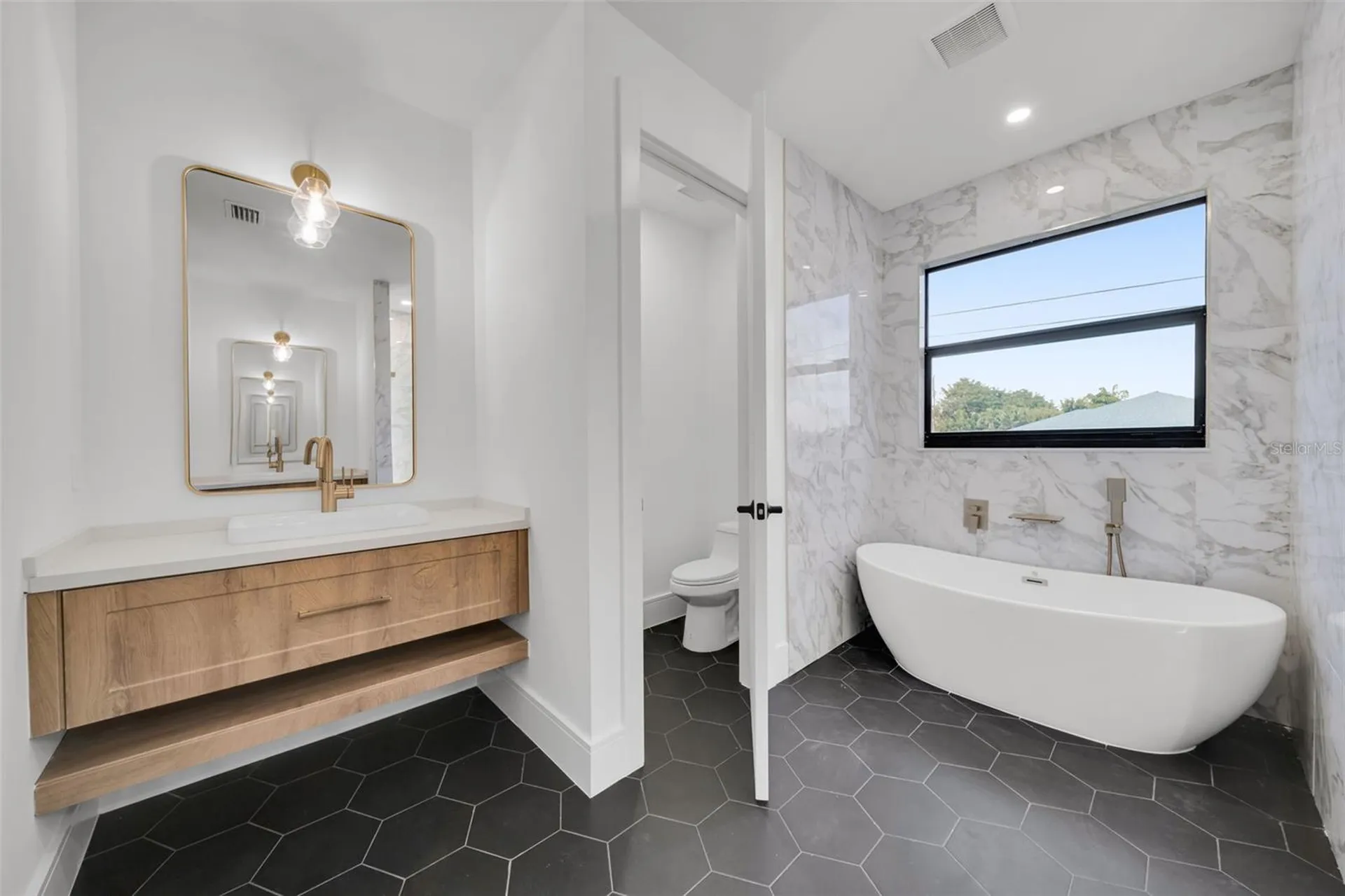 836 SW 36th Terrace Cape Coral FL 33914