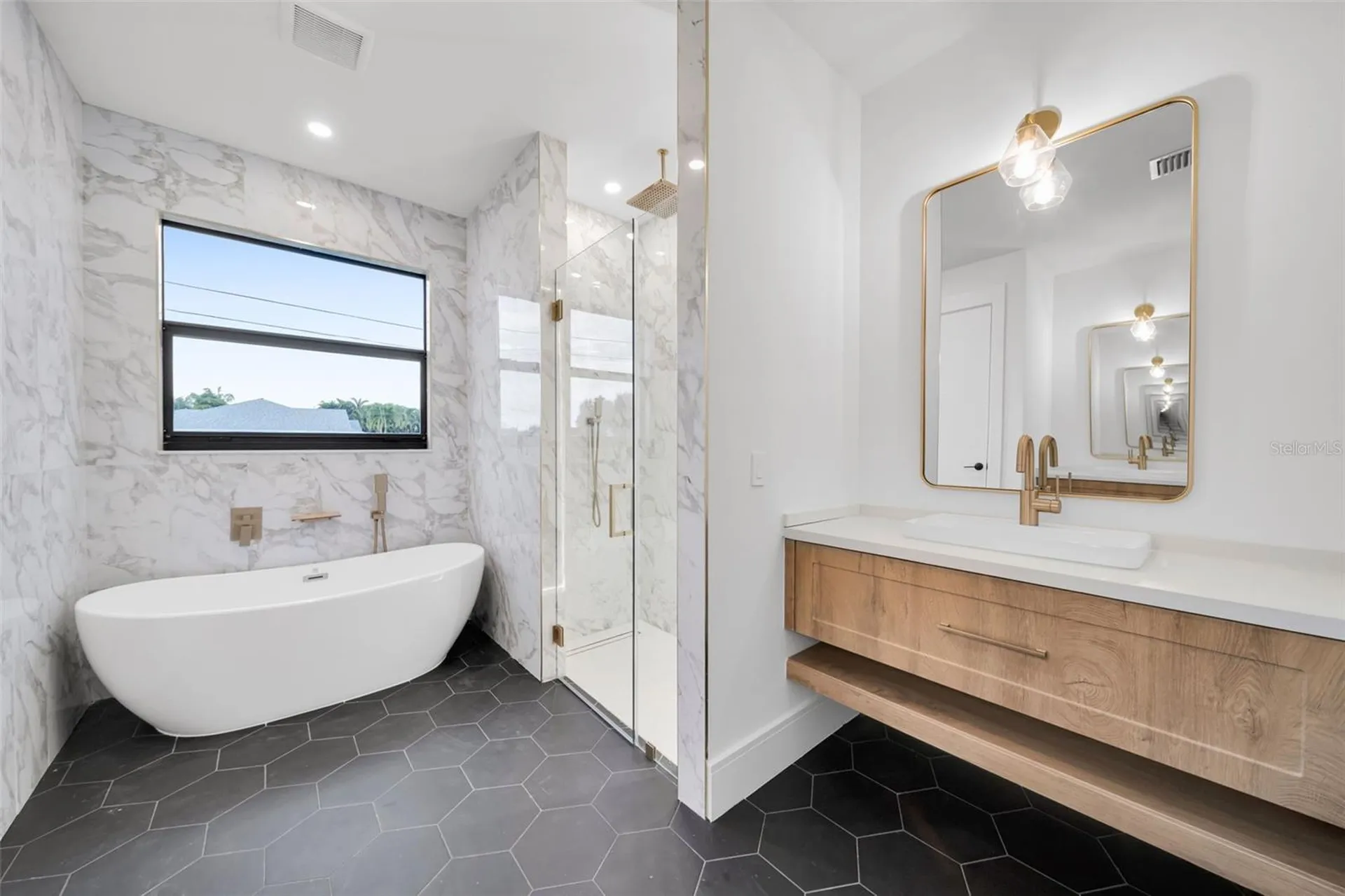 836 SW 36th Terrace Cape Coral FL 33914