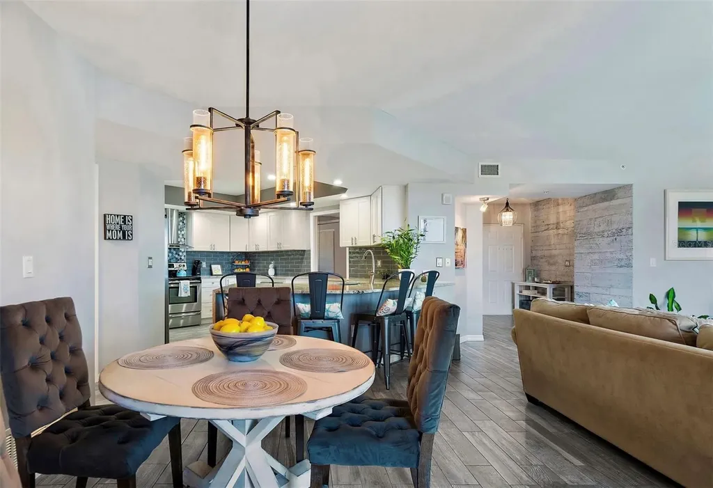 670 Island Way Clearwater Beach FL 33767