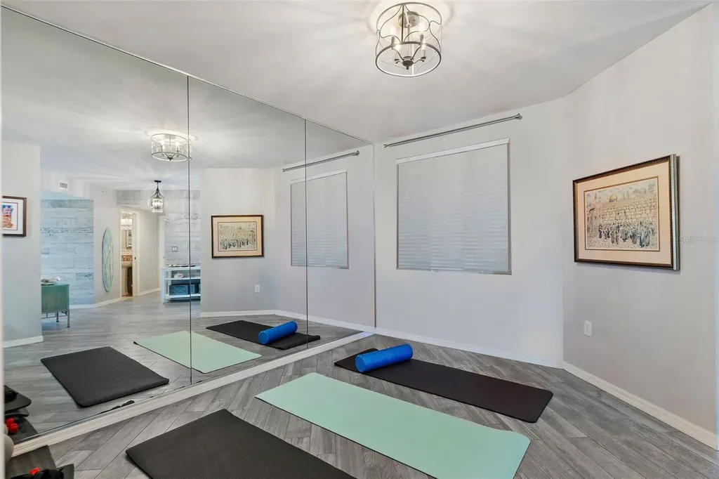 670 Island Way Clearwater Beach FL 33767
