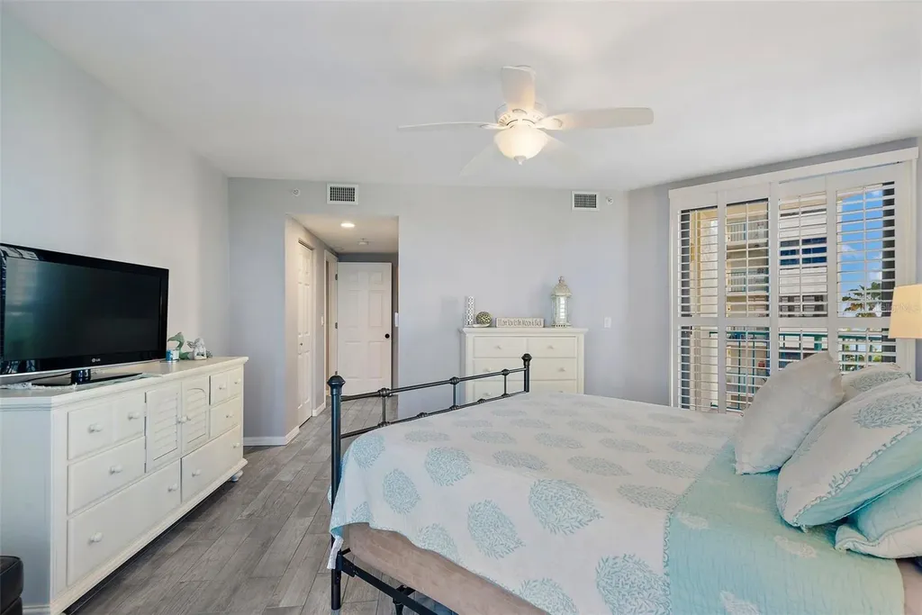 670 Island Way Clearwater Beach FL 33767
